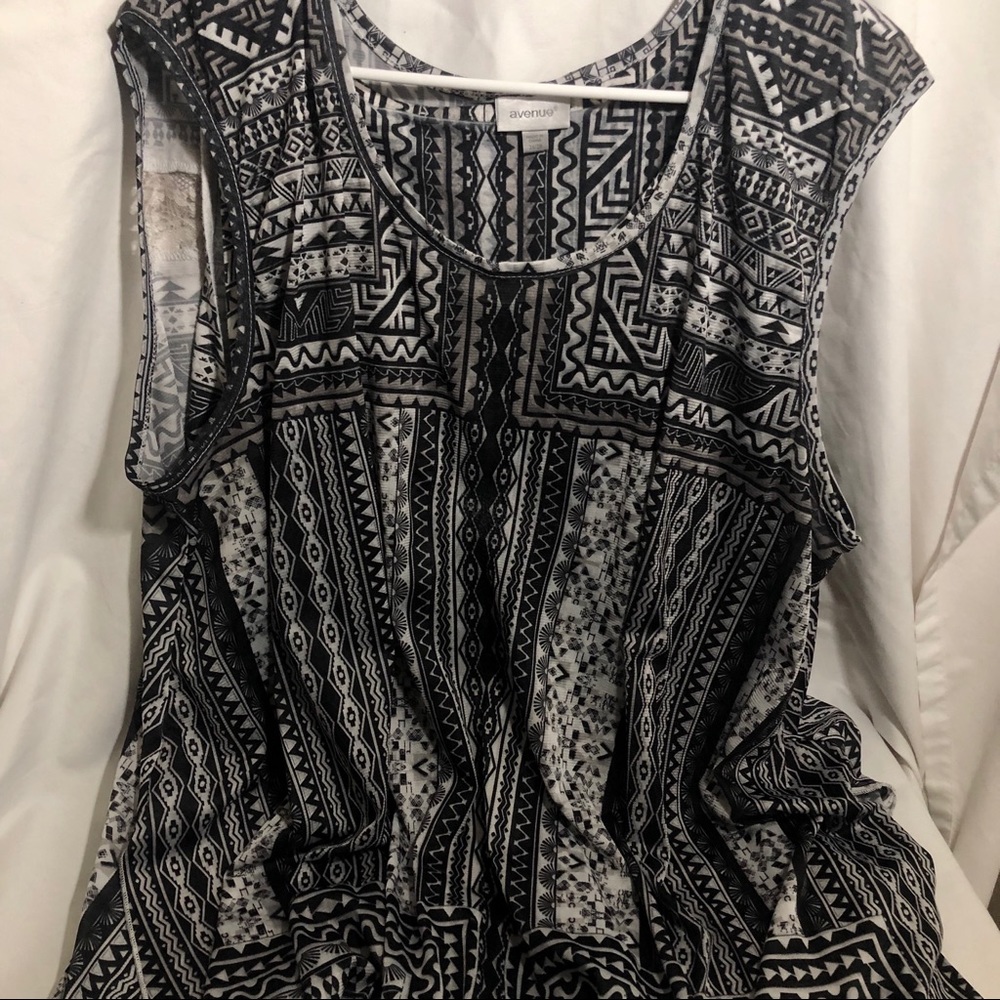 Avenue Aztec Print Sleeveless Blouse